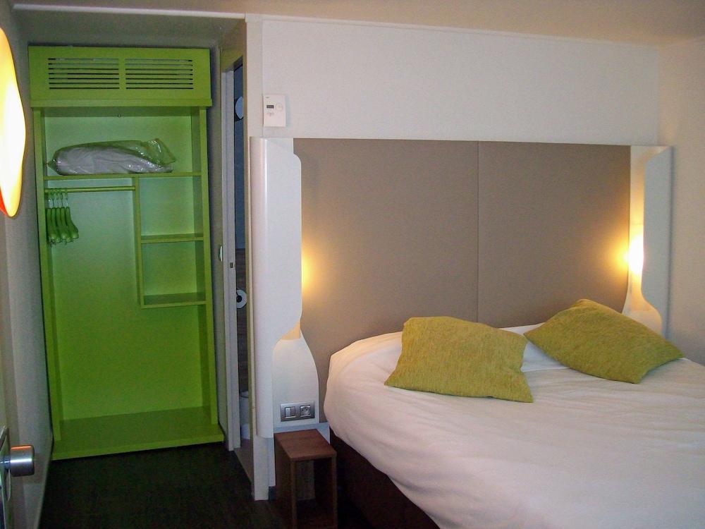 Campanile Reims Ouest - Hotel