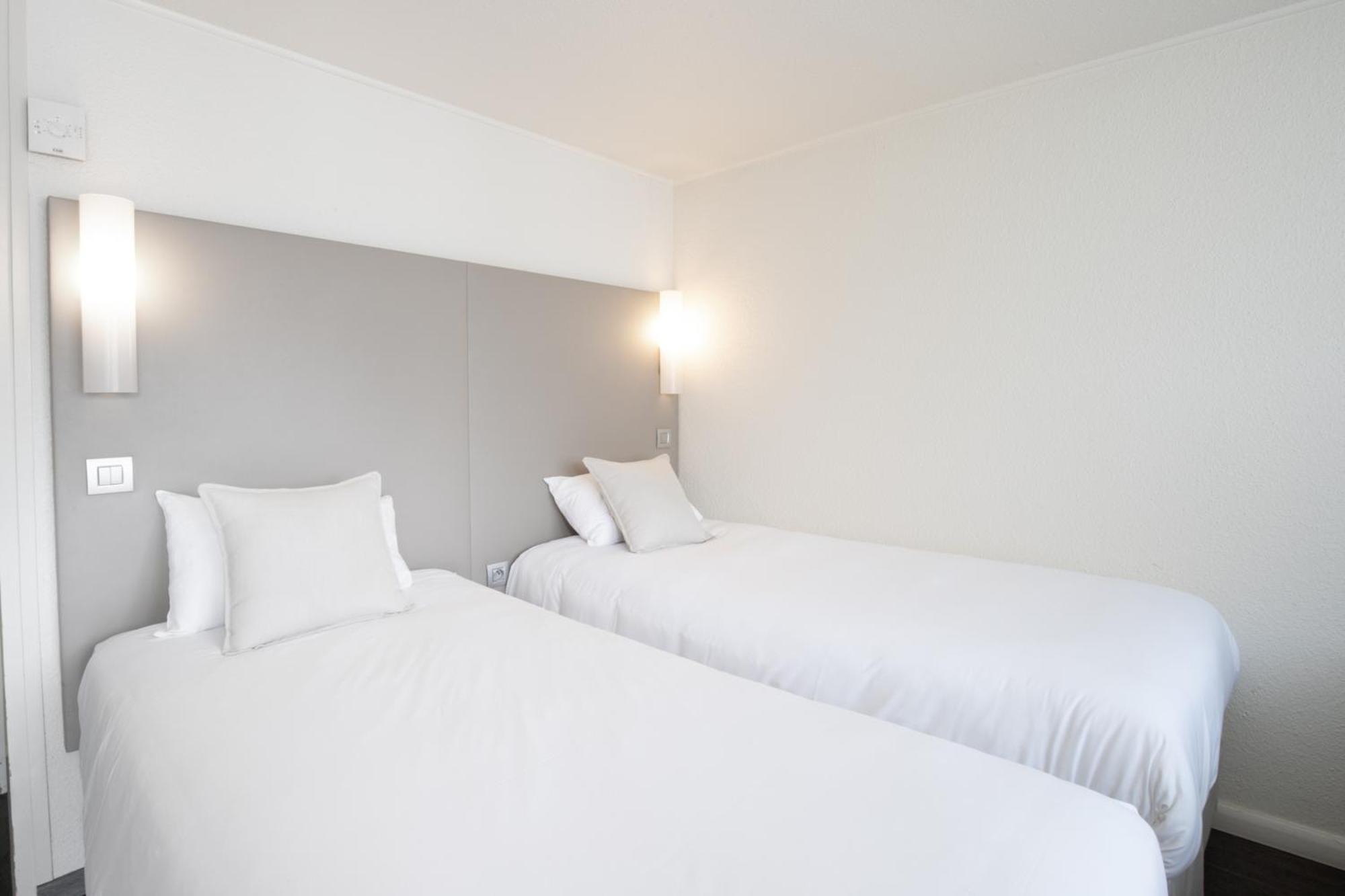 Campanile Reims Ouest - Hotel
