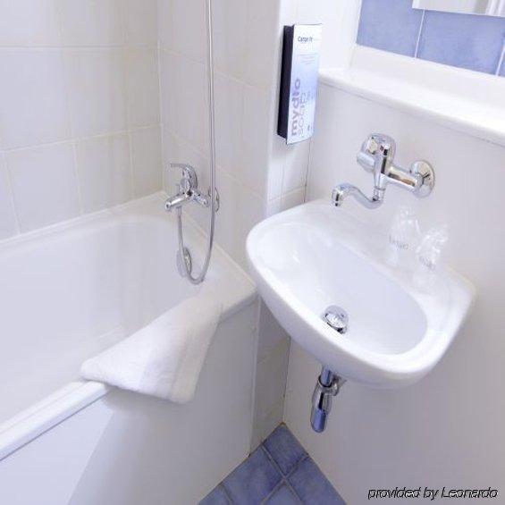 Campanile Reims Ouest - Hotel 3*