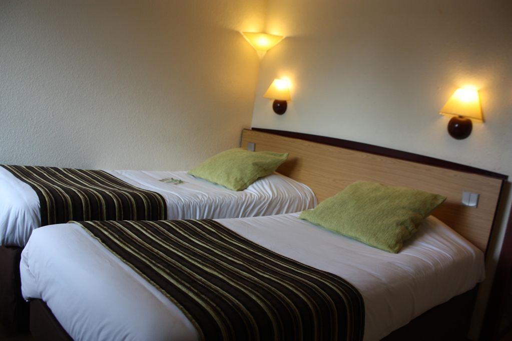 Campanile Reims Ouest - Hotel